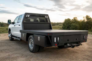 Read more about the article Bedrock Granite vs CM RD: Which Flatbed Is Right for Your Work Truck?