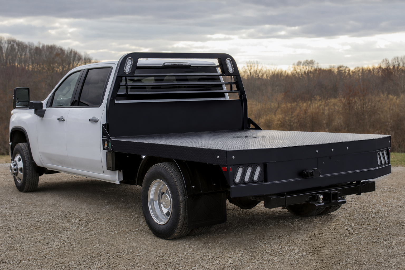 Read more about the article 2024 Ford F-350 Truck Bed Options — Flatbeds, Service Bodies & Crane Bodies
