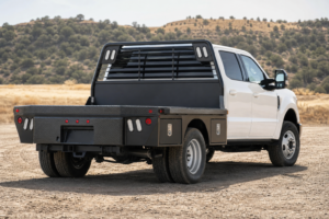 Read more about the article Best Truck Body for Landscapers: Flatbeds, Service Bodies & More