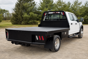 Read more about the article Flatbed vs Utility Bed: Which Work Truck Body Is Right for You?