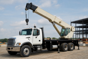 Read more about the article Truck Crane Capacity Guide: Choosing the Right Tonnage for Your Job