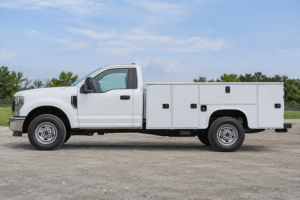 Read more about the article Single-Compartment vs. Multi-Compartment Service Bodies: Which Layout Is Right for Your Trade?